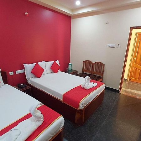 Hotel Ksr Srikalahasti Ngoại thất bức ảnh