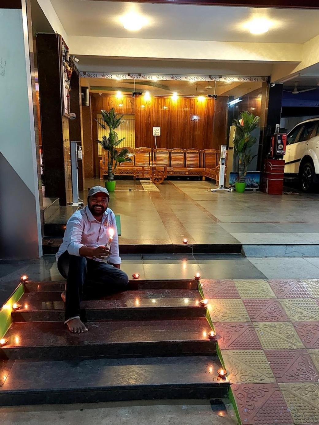 Hotel Ksr Srikalahasti Ngoại thất bức ảnh