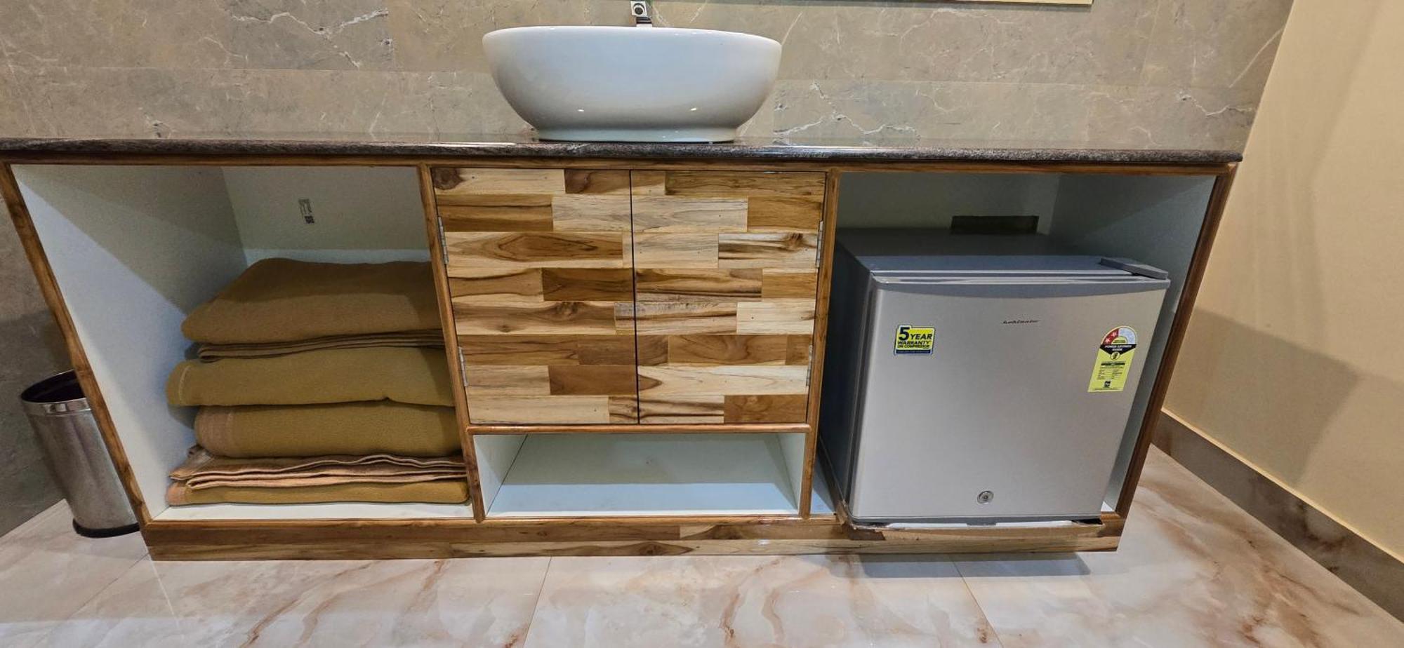 Hotel Ksr Srikalahasti Ngoại thất bức ảnh