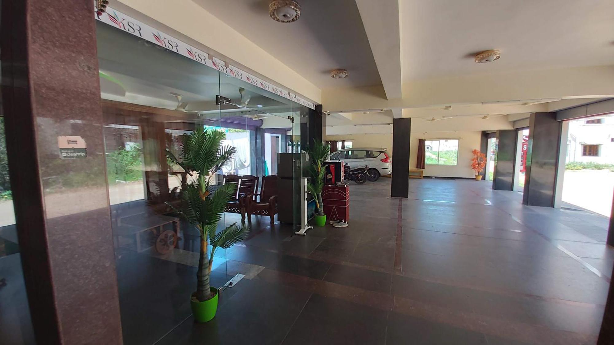Hotel Ksr Srikalahasti Ngoại thất bức ảnh
